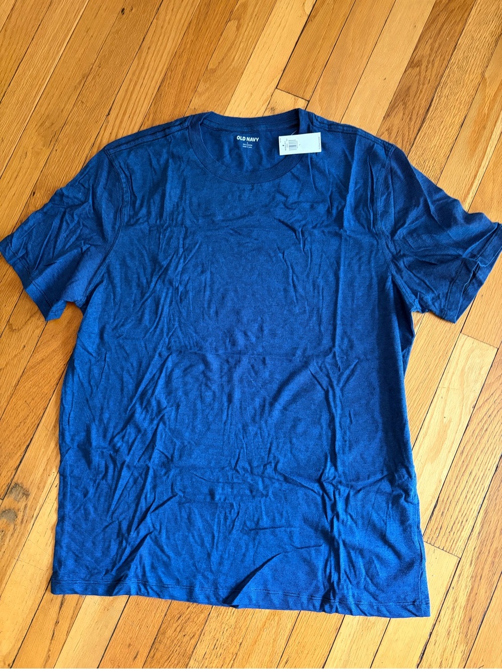 NWT Old Navy Men’s Large Blue Crew Neck T‑Shirt. Soft-Wash 100% Comfy Active